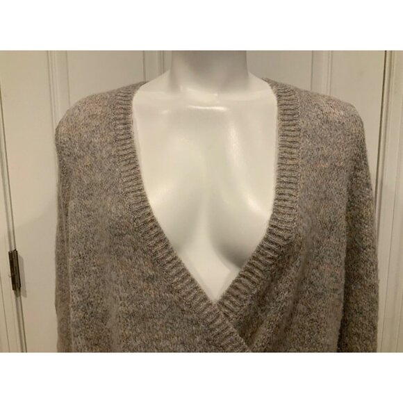Free People Gray Multicolor W/Deep V-Neck Knit Sweater, Size XS - Picture 2 of 8